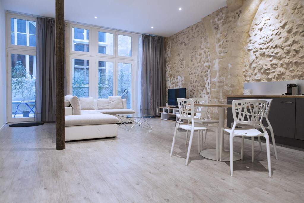 Ausone Beautiful Loft Apartment In Historical Center + Terrace And Parking Бордо Екстер'єр фото