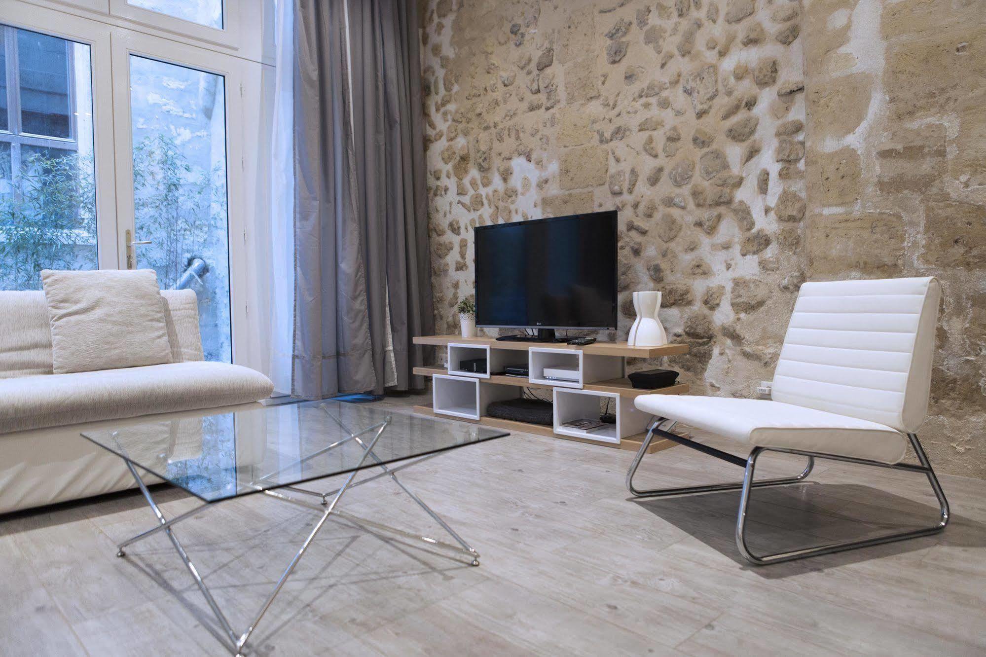 Ausone Beautiful Loft Apartment In Historical Center + Terrace And Parking Бордо Екстер'єр фото