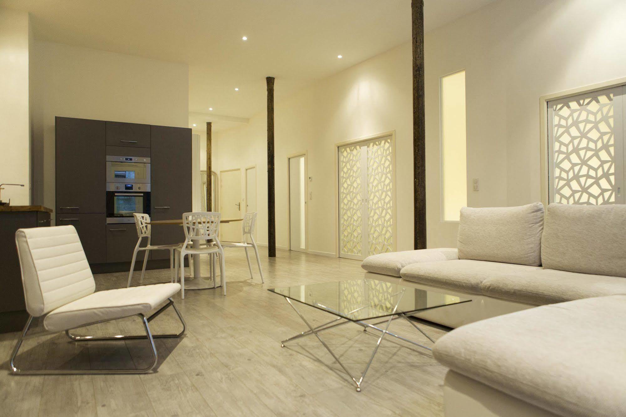 Ausone Beautiful Loft Apartment In Historical Center + Terrace And Parking Бордо Екстер'єр фото