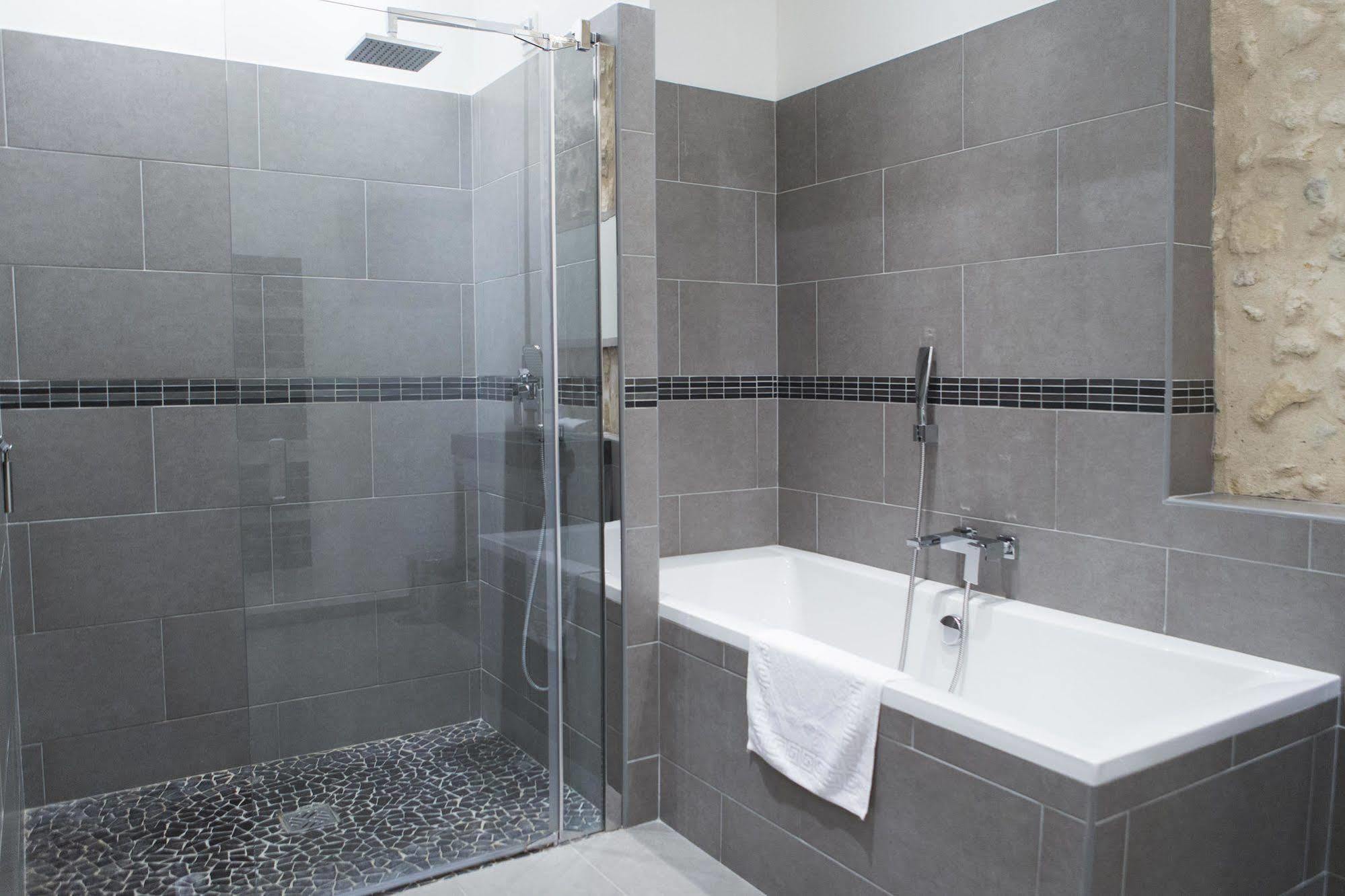 Ausone Beautiful Loft Apartment In Historical Center + Terrace And Parking Бордо Екстер'єр фото