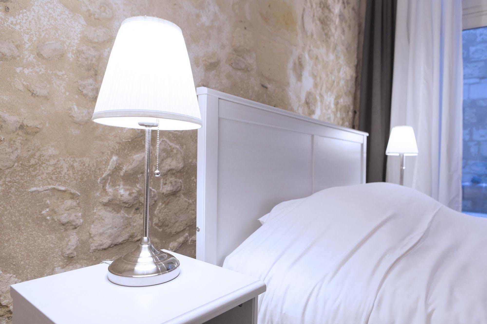 Ausone Beautiful Loft Apartment In Historical Center + Terrace And Parking Бордо Екстер'єр фото
